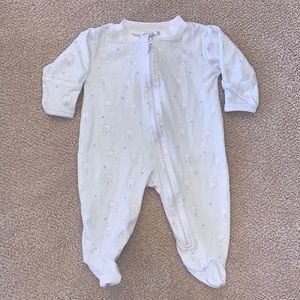 NWOT Kissy Kissy zippered Footie 0-3 months
